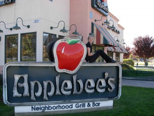 UkiahApplebees's profile picture. 