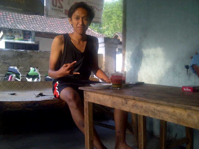 kon tok kaEka gaonok mane :*