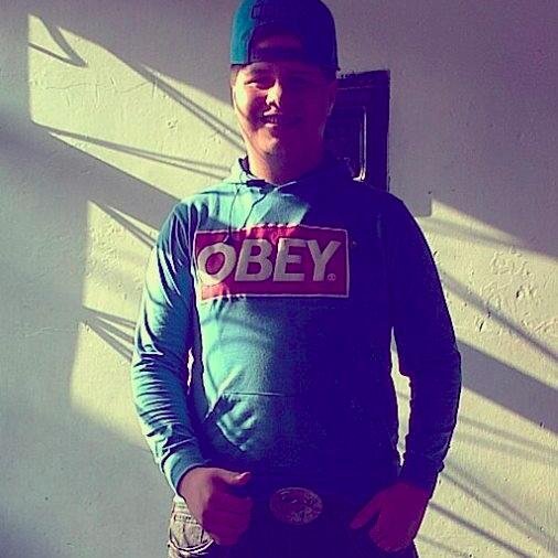 Artista, Cantautor y Compositor . Perteneciente a La Compañia LA QUIMICA productions