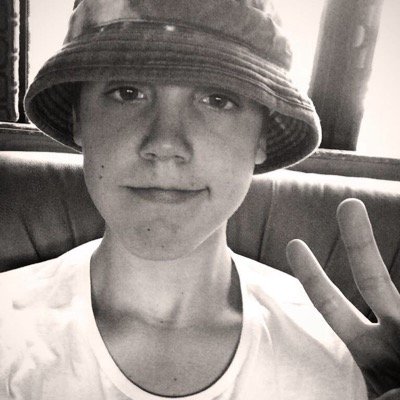 if I Can Barrow A Minute Of Your Time, Can You Follow (@WeLoveYouMatt3)