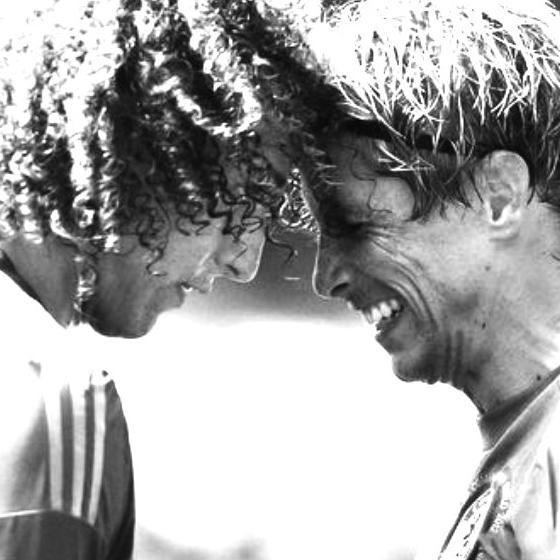Separei Gus e Hazel e ataquei Lula,sou eu,o raio de um câncer,destruindo amizades since 1999 (David Luiz é vida)
