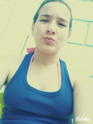 RZavata's profile picture. Rebeca