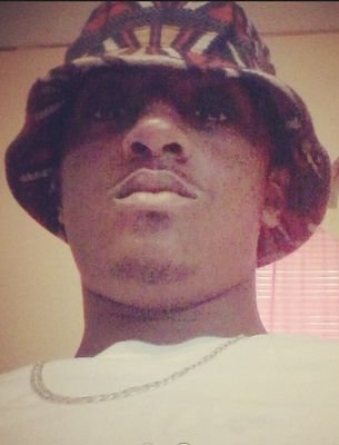 I'm that DUDE y'all need to follow.