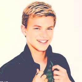 gunther233's profile picture. loves @_RockyBlue_xo i love her shes mine