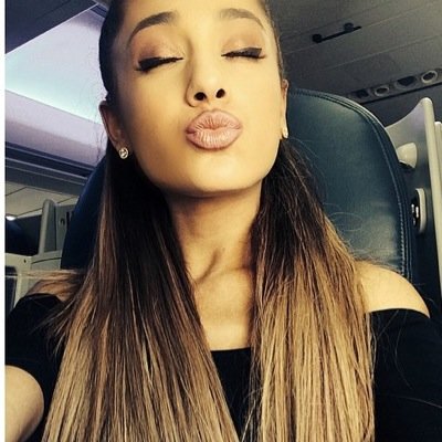 ♡Follow me♡ Ariana Grande if you notice me can you follow me?♡♡♡♡