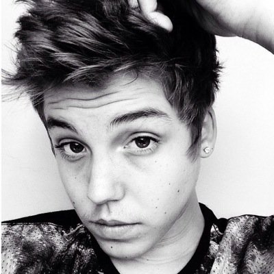 FOLLOW @espinosea BC SHE GAVE YOU THIS FREE FOLLOW AND FOLLOWS BACK!