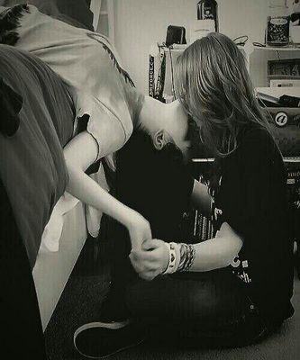 No niego lo qe soy..! Pero sabes. .!? Eh aprendido a ser fuerte y ah demostrar lo qe verdaderamente soy..! ♥