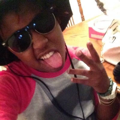 21 years old ️
Loving life
2014 im in this thing
2015 Graduate
Waiting for the day to come