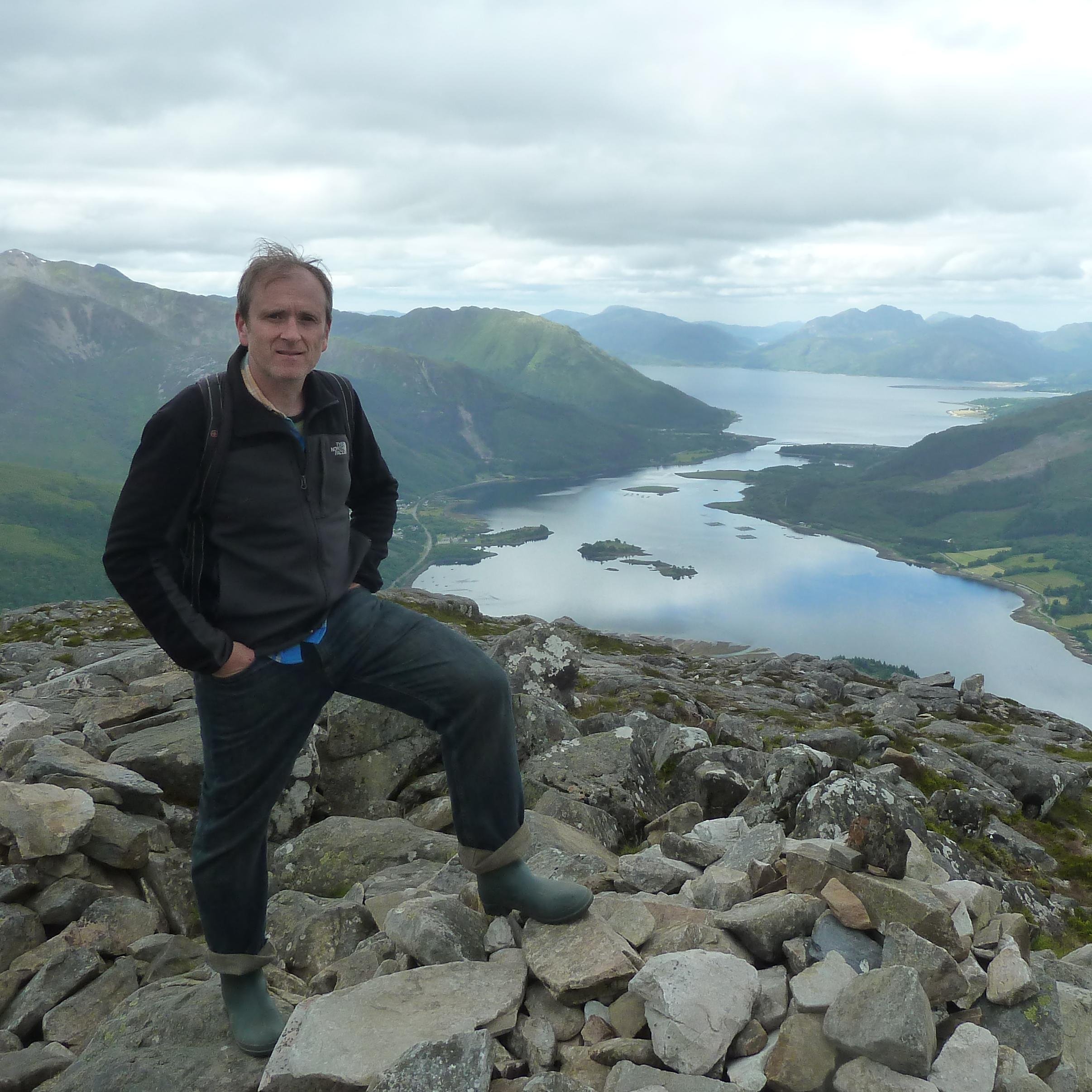 Computer scientist, Gaelic speaker, Highlander, European, Californian, pro Scottish independence. Loves languages, plants, hiking, travel, beer, whisky.