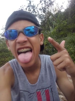 Se tu quer entender compra um dicionário Tentar encontrar o significado Desse nosso jeito diferenciado Codinome é mais que pesado