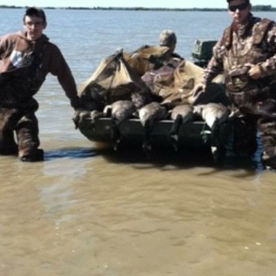 love to hunt and drink pretty much sums up life