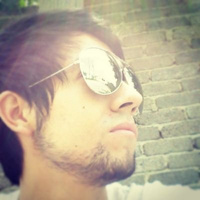 Loco, analista y apasionado por la vida. Developer por pasión, espiritual pero nada convencional, carismático sin exagerar, hago lo que me hace feliz.