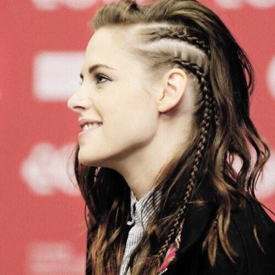 girls_lesbi's profile picture. Tweeting my gay thoughts in 140 characters or less.