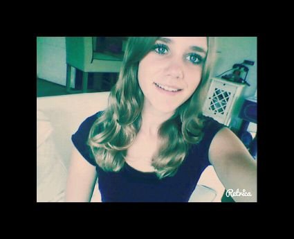 Lieve zoe ik hou super veel van je ' je bent mn beste vriedin wil je nooit meer kwijt  dikke kus Babss