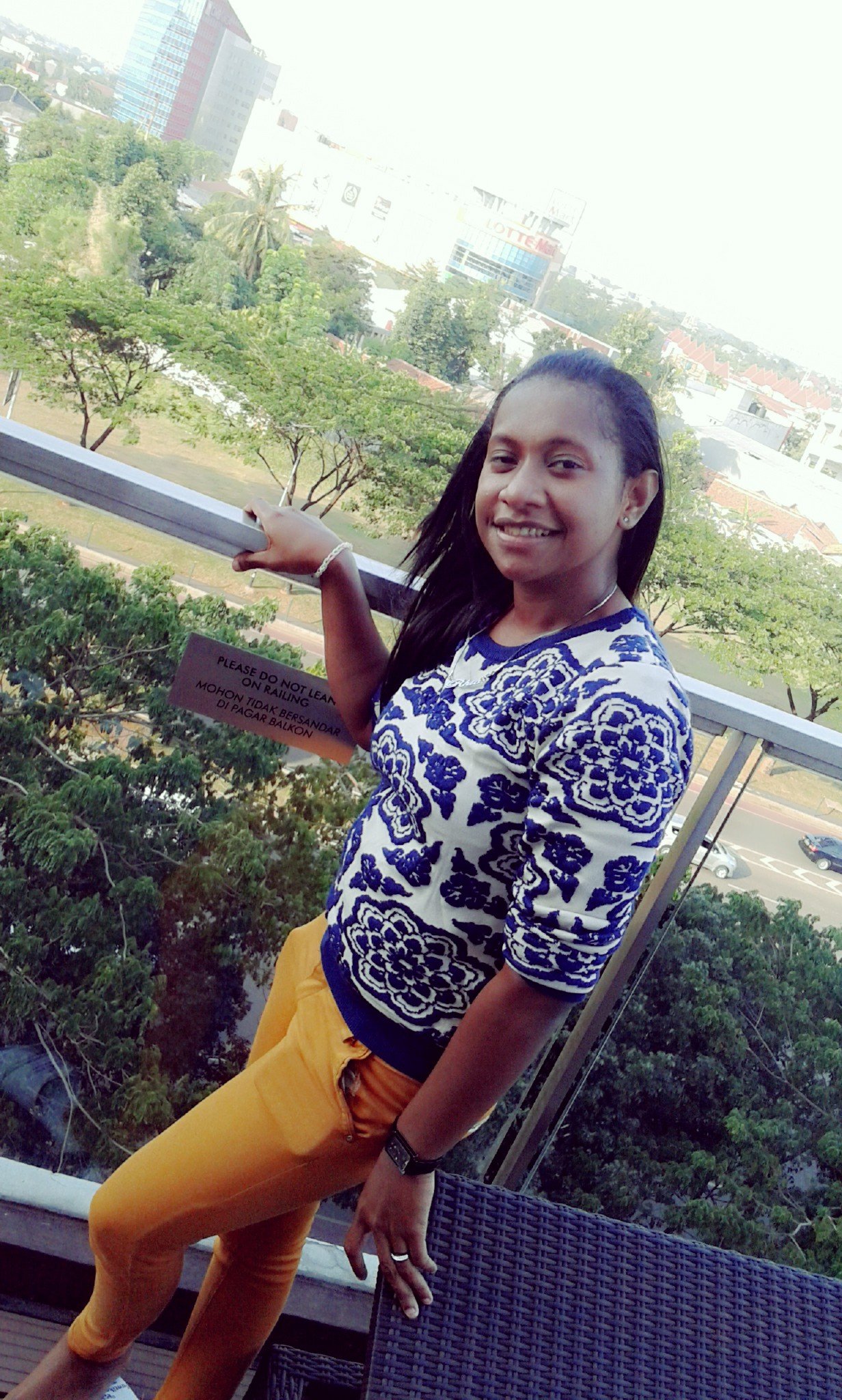 i'm a simple and not too many familiar with the wants....
 i will always be happy and never sad when in me....