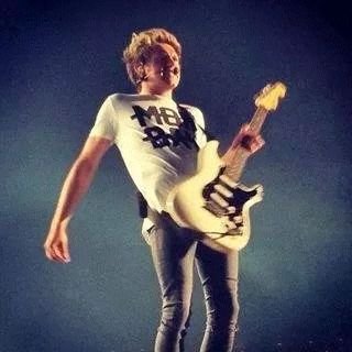 THEO MY LIFE♥ You Niall and my life my world my everything my reason for living and my joy love you too Niall♥♥