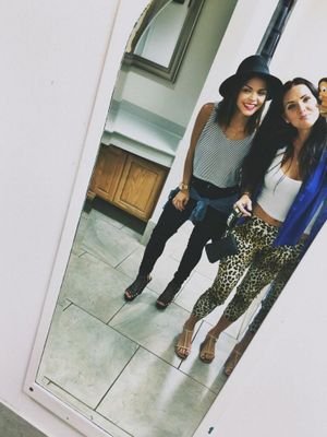 twitter Fan is dedicated to Tahiti Hernandez and Jessica Hazen Suratt. two beautiful women♥ Tahiti And Jahsss #JAHITI @tahitilovesu @jahsss