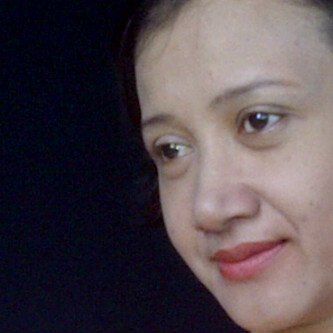 Melayani pemesanan/pembelian (grosir/eceran) berbagai jenis tas dan aneka produk kulit asli lainnya.
