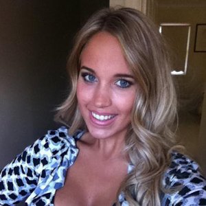 Music Promoter, Music Lover, Party Animal, iphone addict, karaoke babe, Boosting soundcloud plays