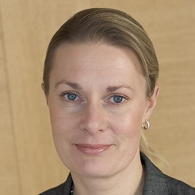 Affärsjurist på Teknikföretagen. Vill underlätta för företag att göra lönsamma och konkurrenskraftiga affärer. Tar fram  standardavtal och kontraktshjälpmedel f