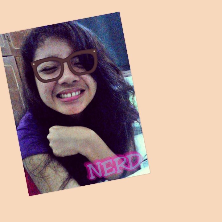 KarlaMariano10's profile picture. 