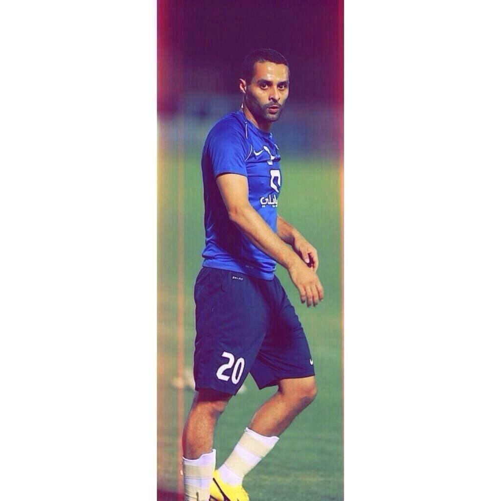 كل مايدور في خاطري عن الهلال سوف أكتبه هنا المفضله؟ ربما توصف حبي للهلال ، @sara_doosari