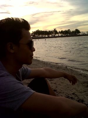 I'm just an ordinary man who tried to be a better man |married to @ShaffanaSheila