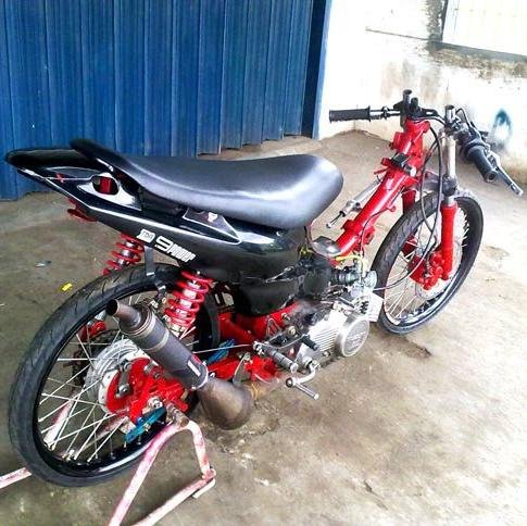 anak racing galaunya kalau pas motor balapnya ke sita polisi..

C-CAK #57