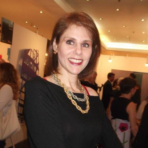 Venezolana. RRPP del Instituto Brivil @briviloficial