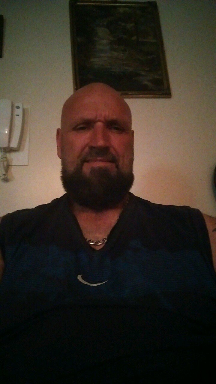 RogueStephen's profile picture. love for gardening like a seed once sown never dies stonelifter