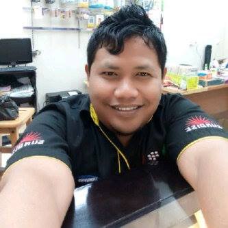 Tak perlu dia yang sempurna untuk terus bersamaku... Karna yang aku butuhkan adalah Dia yang tau kekuranganku, tapi tetap ingin bersamaku.