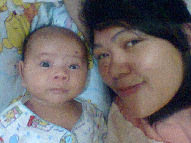 a Christian, a wife of @kikimario_p , love my lil' n big family