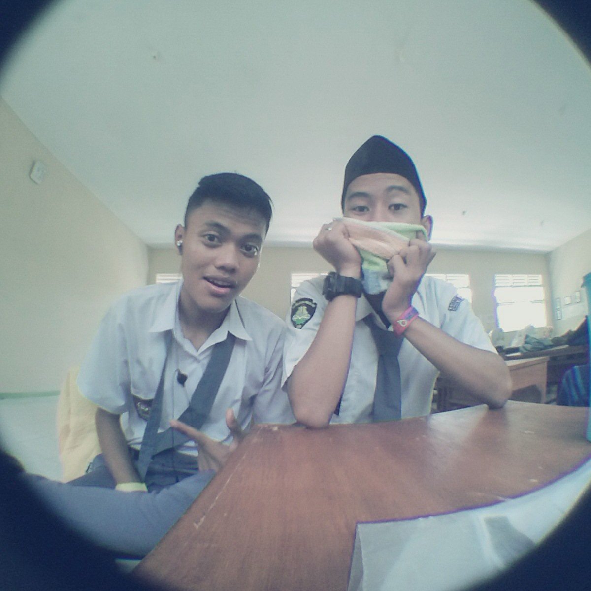 Ninda meilinda:*({}) 05-02-14 :*({}) 
 SMAN 3 KOTA SERANG