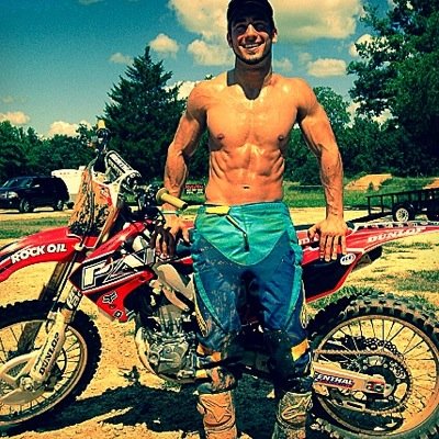 T_Tanz23's profile picture. LV, USAF, 828