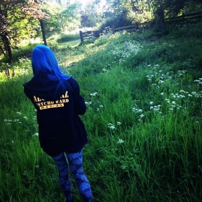 Hello, i am 21:D I Like Pandas And Shiny Things :3 Happily Taken By A Monkey Pug☺ Follow Me And I Will Follow Back:D xx