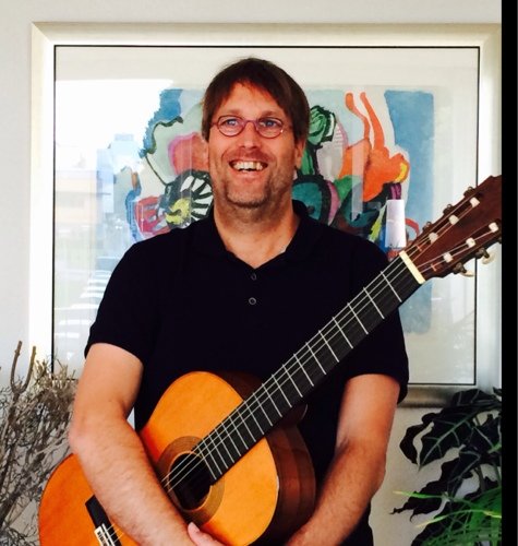 Gitaarwijk's profile picture. gediplomeerd gitaardocent sinds 1990, in staat om zowel akoestische als elektrische popmuziek op organische wijze te integreren in de klassieke lespraktijk.