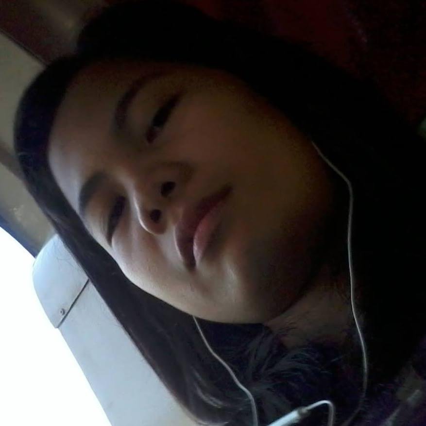 mhelzcon's profile picture. 