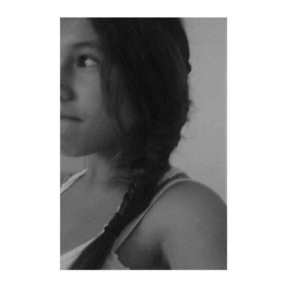 Chica soñadora|| Una como otra*-*|| {01;03;20;23&27}. ||ChipsAhoy||Del 01, señores.|| ' un pequeño paraíso, llamado Canarias. '