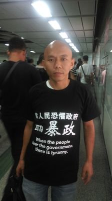 南方街头运动爱好者。草根一枚，职业推墙，推墙热线:15975405488   新浪微博:南街谢文飞   微信号:NJ7218
