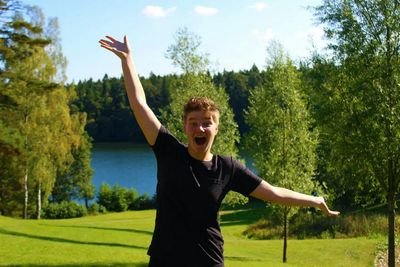 Hello! I hope you've smiled today, but why not do it right now? Spread happiness, life is good :) ❤Live your dreams❤
