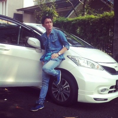 Guitaris 2 ... @lasttimeecc Player @LTSFutsalClub / Pride'FutsalClub Programer PLC At PT.GEMILANG ROXY https://t.co/hRHAQrv9sM