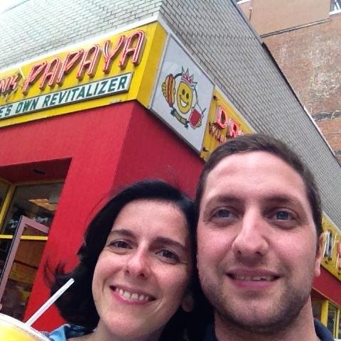 Abogada- divina- con mi primer bebe en camino- feliz!