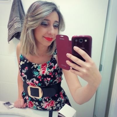 Vamos viver nossos sonhos, temos tão pouco tempo..