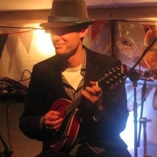 mandomattnorman's profile picture. Freelance musician, composer, conductor, workshop leader and stepdancer.