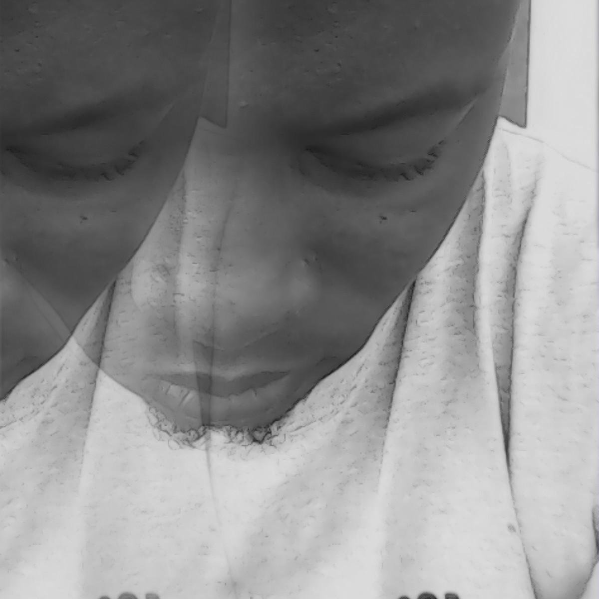 Akili kumkichwa,. 
Akili mtaji Tosha,..
Maarifa yana nguvu,.. 
Kikubwa pumzi, Mengine ya kujiongeza,. 
Jitambue,jipange ili ufanikiwe