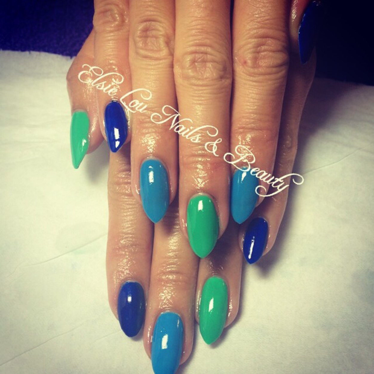*IBD JUST GEL POLISH* manicures/pedicures/IBX/lashes/brows/facials @ glamorous hair & nail studio congleton...
Fb@elsielounailsbeauty- instagram: @elsielounails