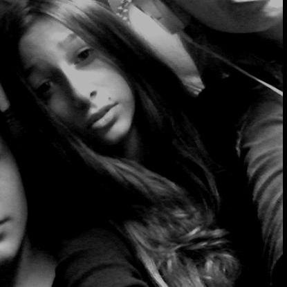 I love you but I hate you and I'm lame asf. Directioner|Belieber|Mahomie|FLYer| and more stuff like that. I follow back.:)