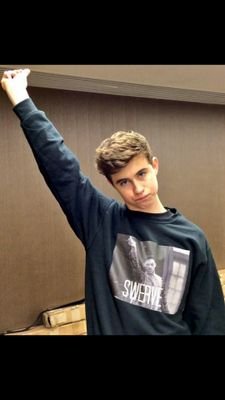 what's a Nash tweet/follow and where can I buy it
