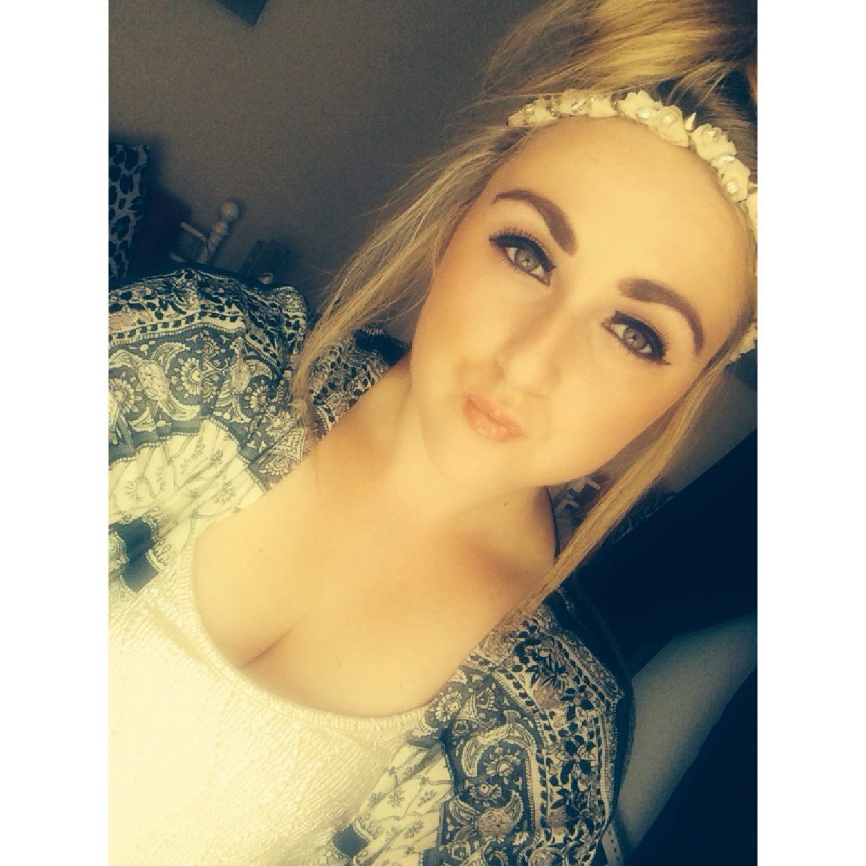 Chanelle Burke; 16 years. Trust nobody✌️