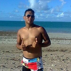 https://t.co/40mFssd2hw…   Meu Facebook.....